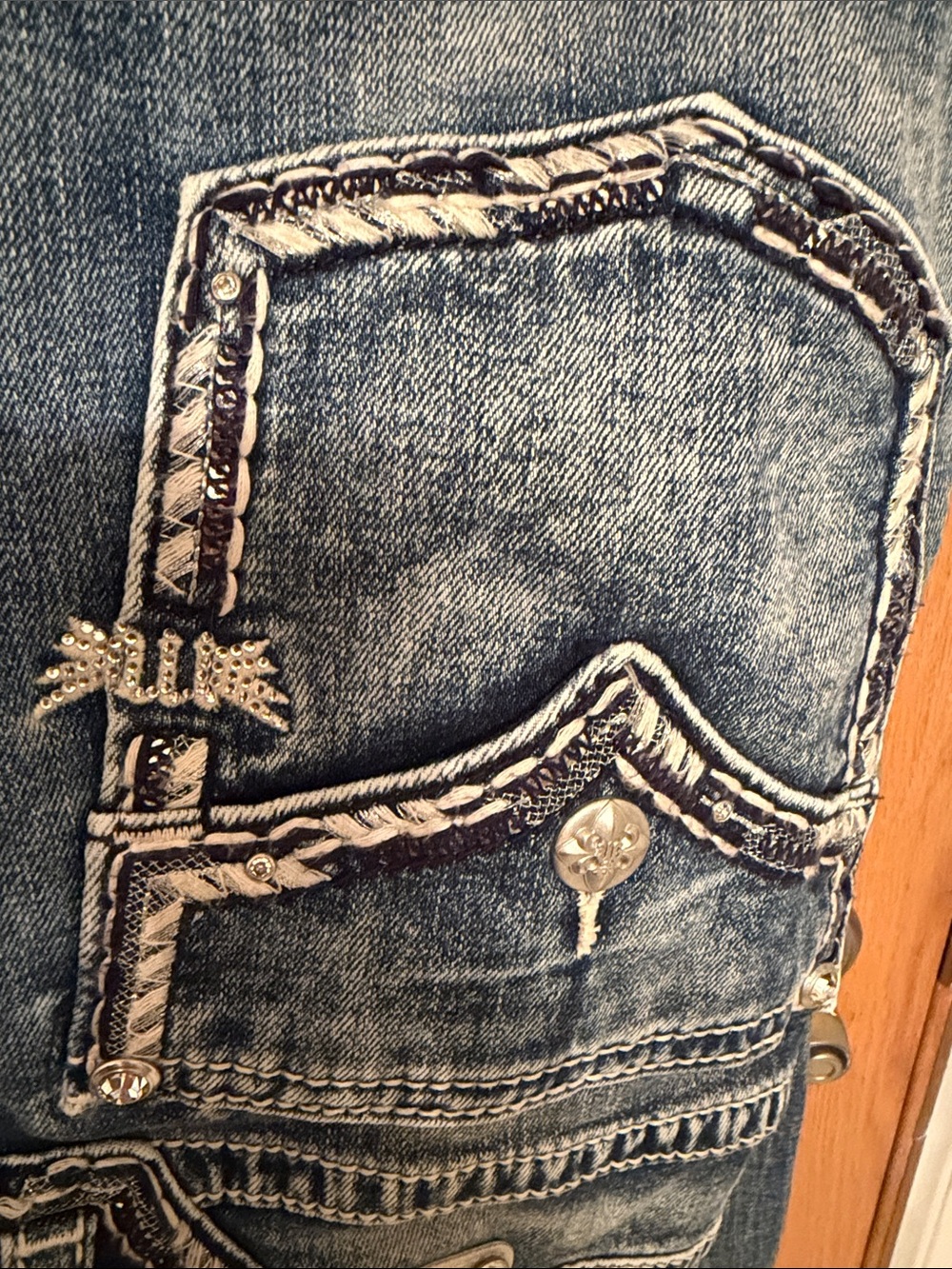 Miss Me Womens Distressed Blue Denim Jeans with Embroidered Pocket - Picture 2 of 10